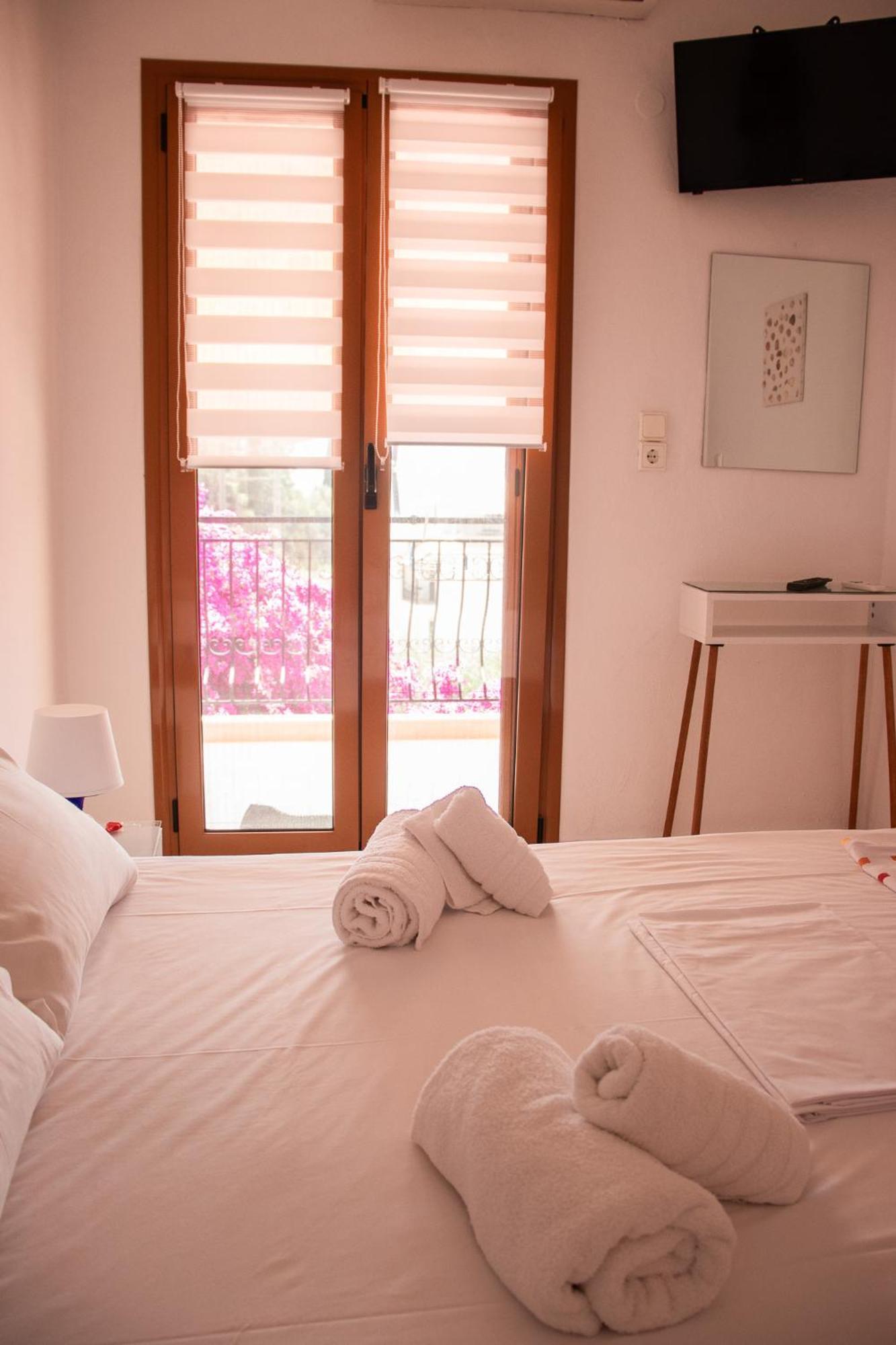 Villa Sissy Studios & Apartments Sívota Екстериор снимка